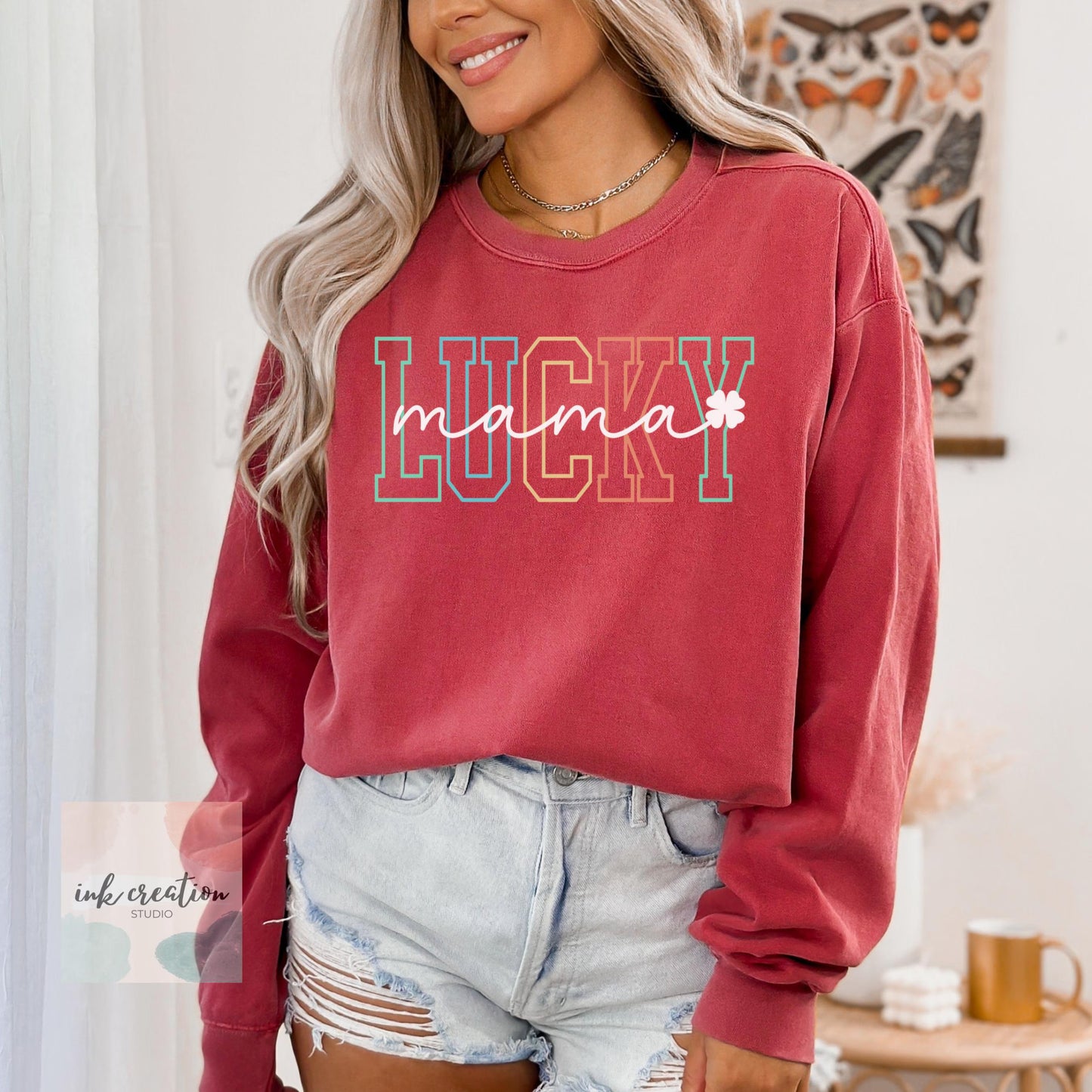 Lucky Mama Sweatshirt | St. Patrick's Day Comfort Colors Crewneck