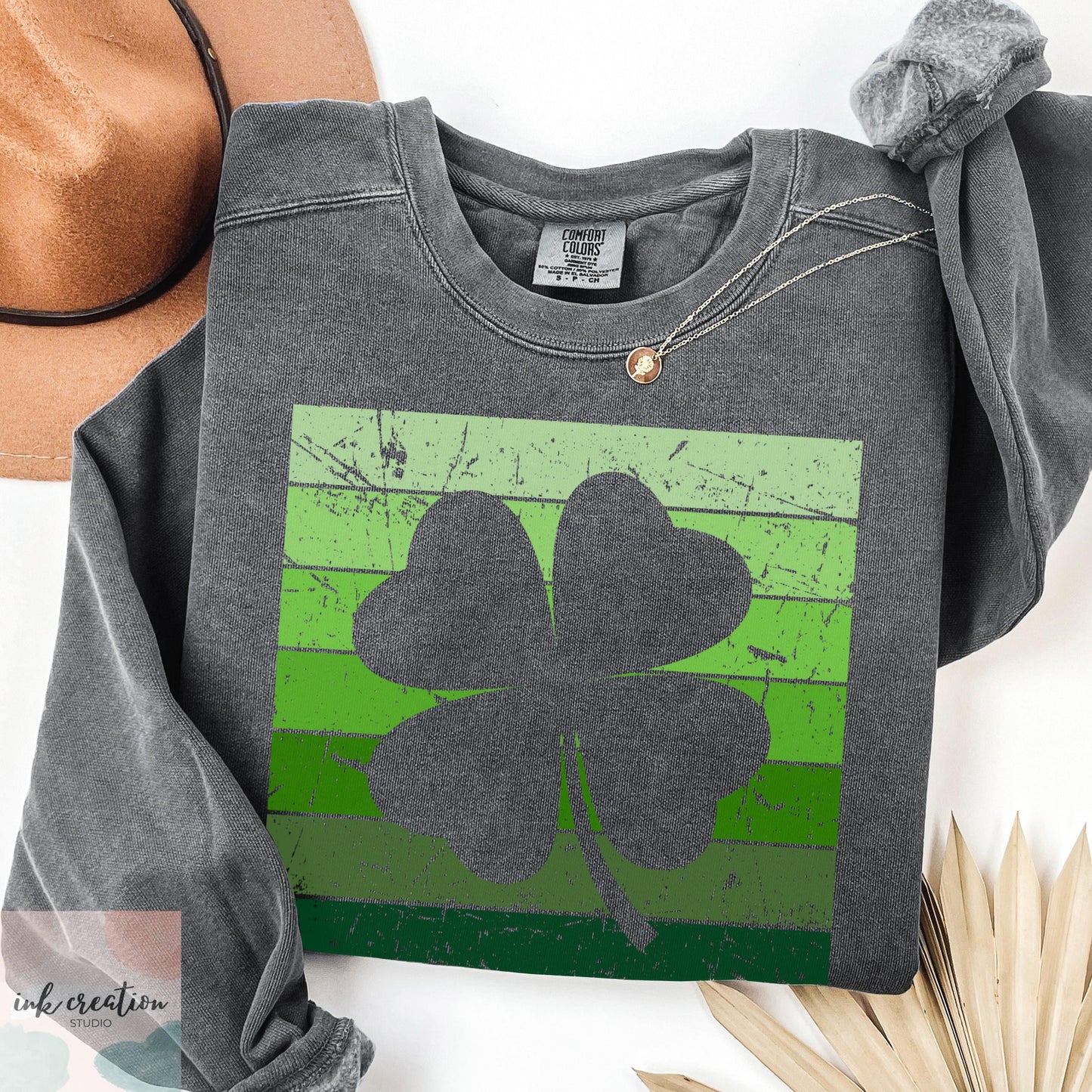 Retro Shamrock Sweatshirt – St. Patrick's Day Comfort Colors Crewneck | Irish Pride Gift, Vintage St Paddy's Day Shirt, Unisex Lucky Clover Sweater