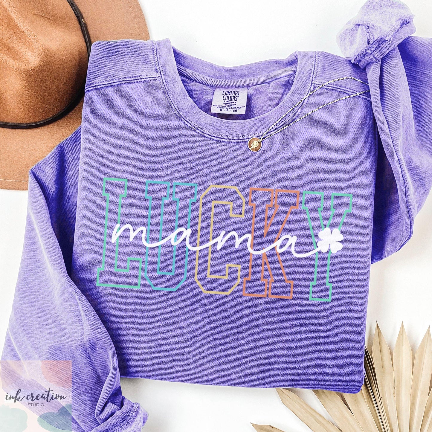 Lucky Mama Sweatshirt | St. Patrick's Day Comfort Colors Crewneck